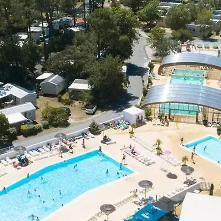 Campsite Mobil Les Embruns *